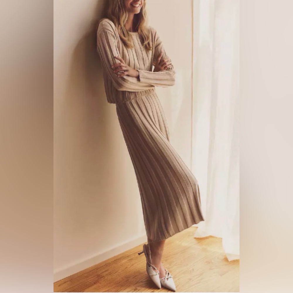 Ann Taylor Gold lurex Maxi Skirt and top suit